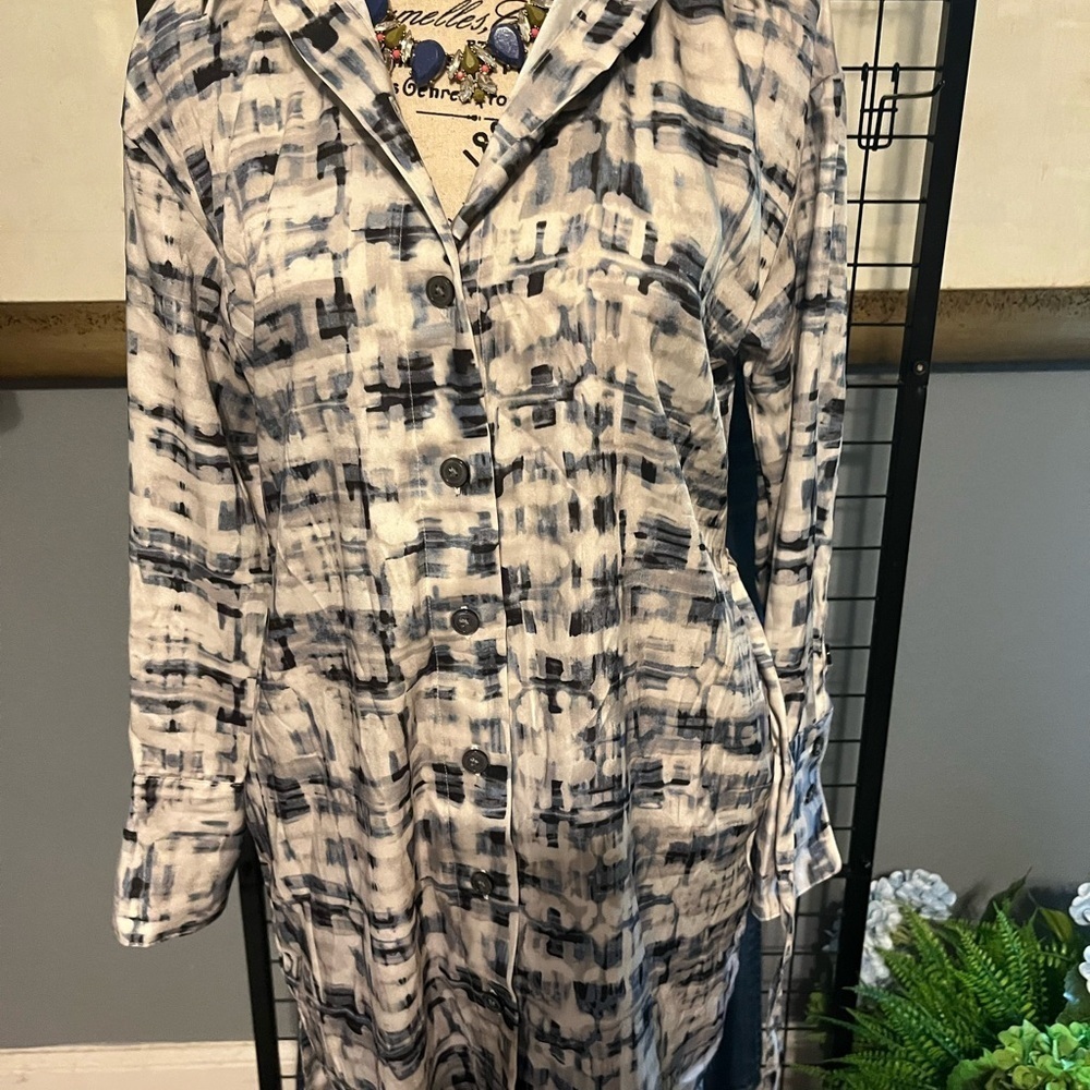 Banana Republic Monochrome Patterned Midi Dress - Picture 6 of 12